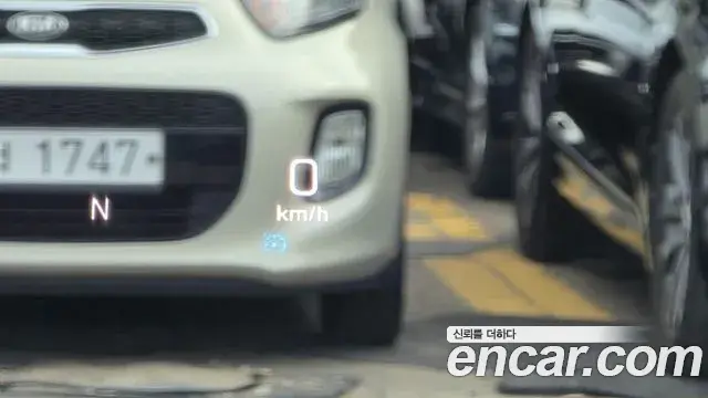 Mercedes-Benz E-Class 2018 — ფოტო 19/20