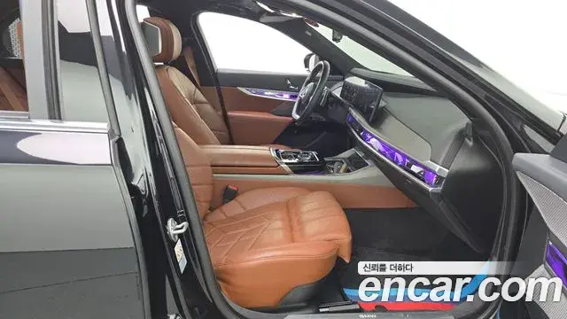 BMW 7 Series 2022 — Şəkil 33/39