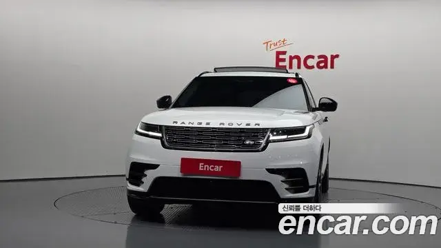Land Rover Range Rover Velar 2025 — ფოტო 31/31