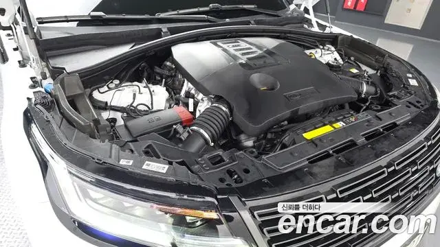 Land Rover Range Rover Velar 2025 — ფოტო 2/31