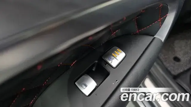 Genesis G70 2018 — ფოტო 4/20
