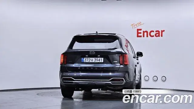 Kia Sorento 2021 — Photo 2/45