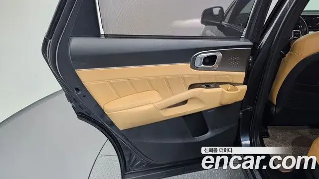 Kia Sorento 2021 — Photo 25/45
