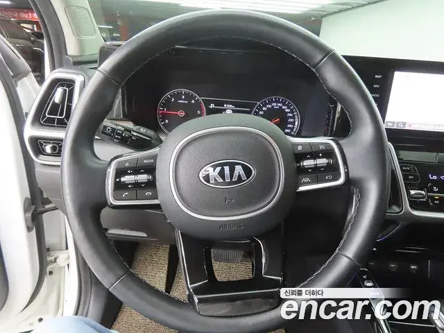 Kia Sorento 2021 — ფოტო 3/20