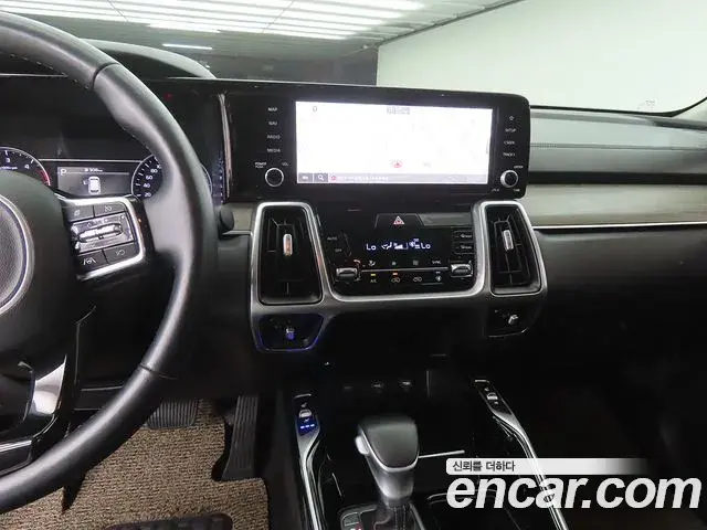 Kia Sorento 2021 — ფოტო 11/20