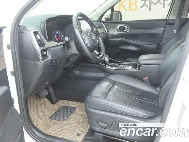 Kia Sorento 2021 — ფოტო 16/20
