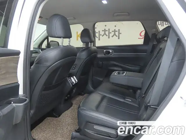 Kia Sorento 2021 — ფოტო 8/20