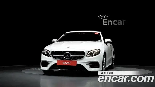 Mercedes-Benz E-Class 2018 — Photo 25/33