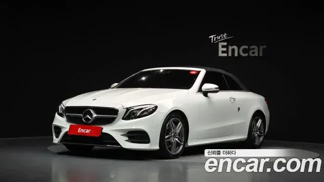Mercedes-Benz E-Class 2018 — Photo 19/33