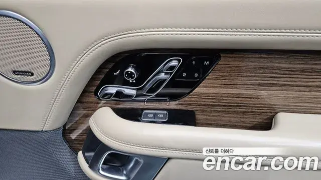 Land Rover Range Rover 2021 — Фото 20/20