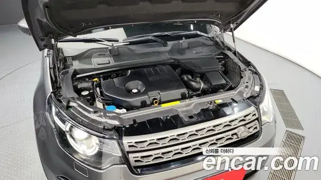 Land Rover Discovery Sport 2019 — ფოტო 11/20