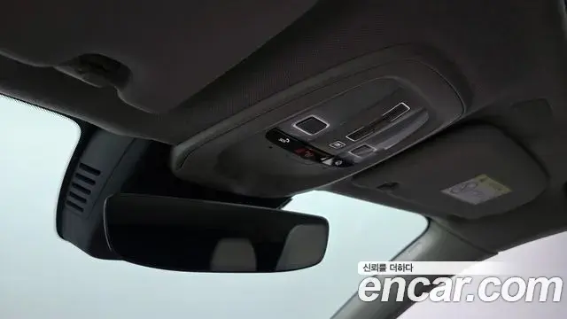 Volvo XC40 2022 — Фото 20/20
