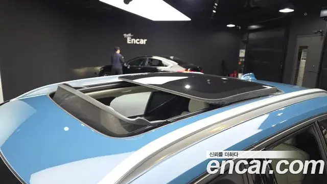 Volvo XC40 2022 — ფოტო 15/33