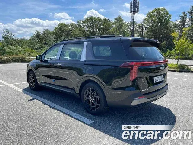 Kia Carnival 2024 — Photo 3/20