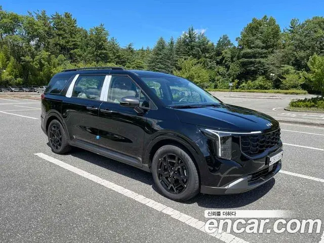 Kia Carnival 2024 — Photo 7/20