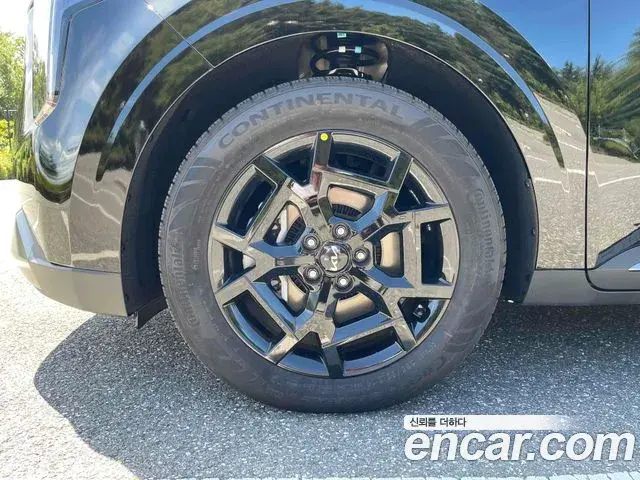 Kia Carnival 2024 — Photo 9/20
