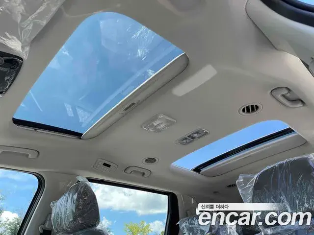 Kia Carnival 2024 — Photo 15/20