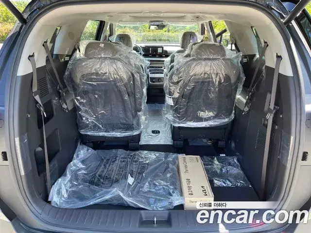 Kia Carnival 2024 — Photo 18/20