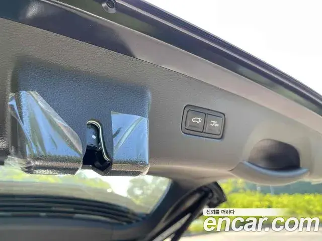 Kia Carnival 2024 — Photo 19/20
