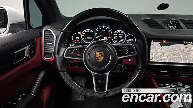 Porsche Cayenne 2021 — Şəkil 23/35
