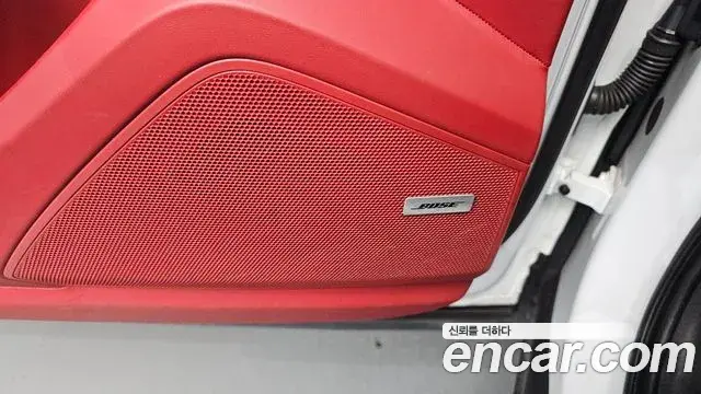 Porsche Cayenne 2021 — Şəkil 20/35