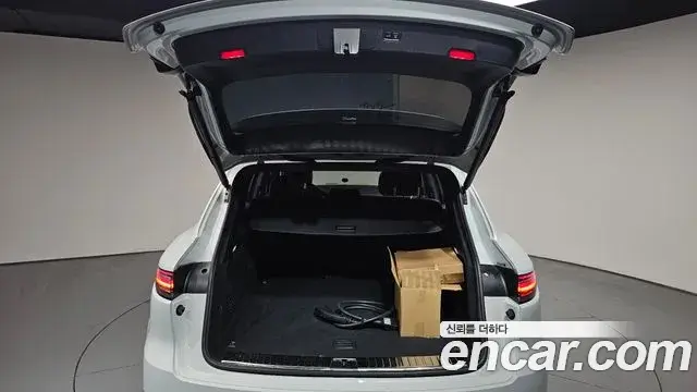 Porsche Cayenne 2021 — Şəkil 4/35