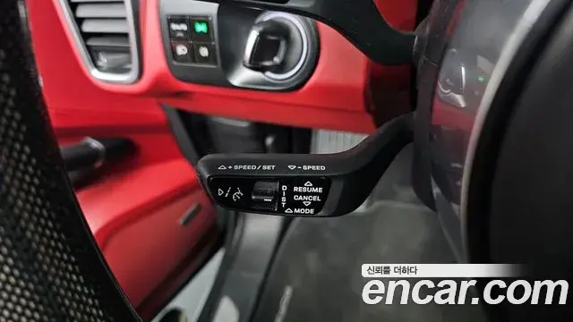 Porsche Cayenne 2021 — Şəkil 10/35