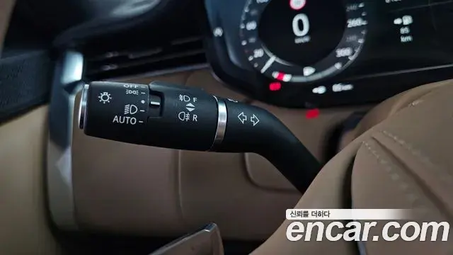 Land Rover Range Rover 2024 — Şəkil 15/37