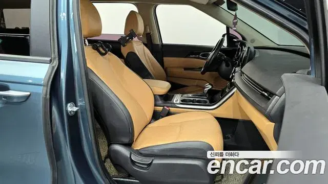 Kia Carnival 2022 — Şəkil 1/31