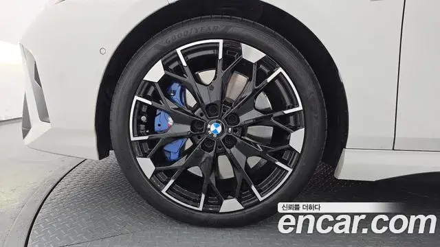BMW 1 Series 2025 — Photo 25/36