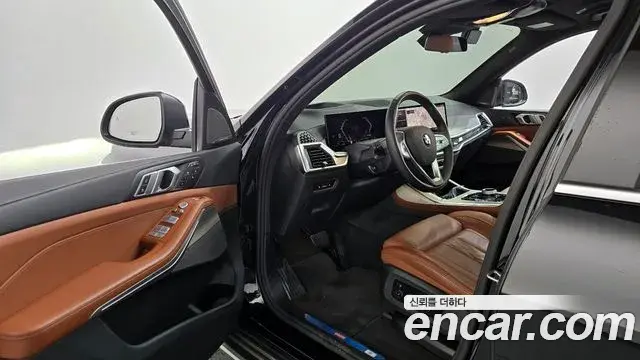 BMW X7 2025 — ფოტო 13/20