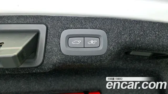 Volvo S90 2024 — Photo 16/34