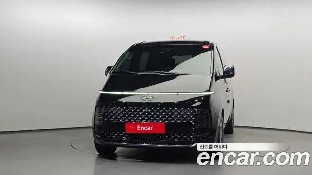 Hyundai Staria 2022 — Фото 3/20