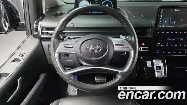Hyundai Staria 2022 — Фото 12/20