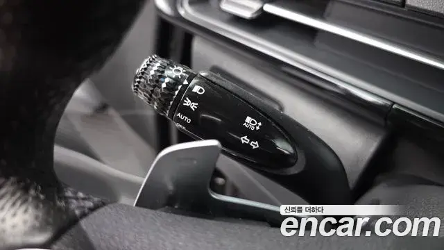 Hyundai Staria 2022 — Фото 15/20