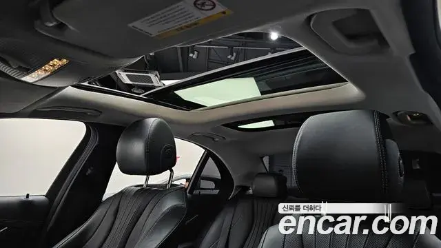 Mercedes-Benz E-Class 2020 — Фото 17/20