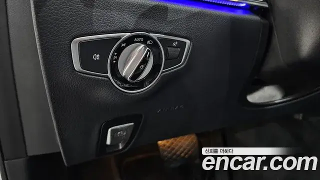 Mercedes-Benz E-Class 2020 — Şəkil 27/36