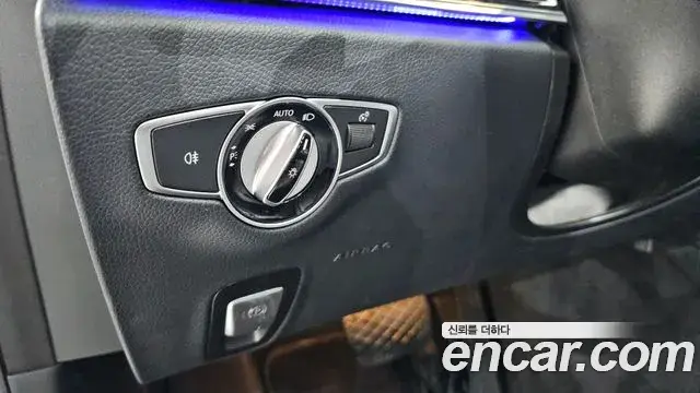 Mercedes-Benz E-Class 2020 — Şəkil 11/36