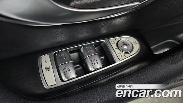 Mercedes-Benz E-Class 2020 — Şəkil 18/36