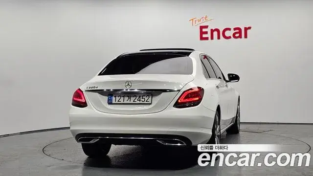 Mercedes-Benz C-Class 2019 — Şəkil 6/20