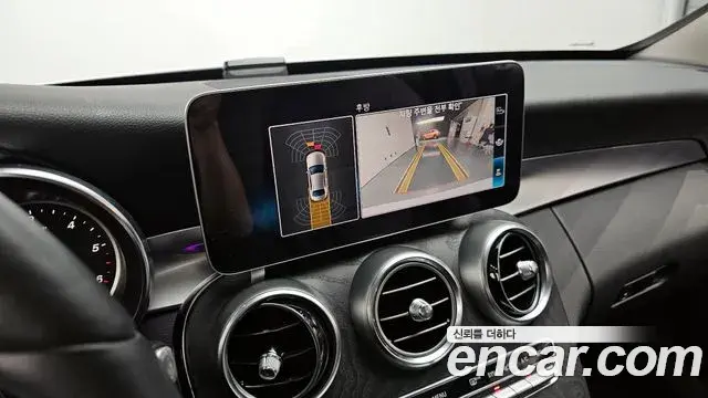 Mercedes-Benz C-Class 2019 — Şəkil 19/20