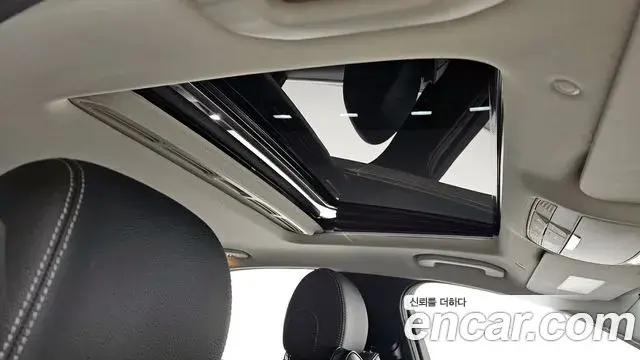 Mercedes-Benz C-Class 2019 — Şəkil 14/20