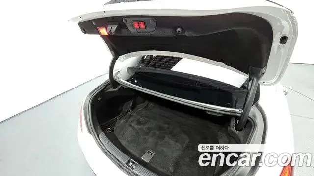 Mercedes-Benz C-Class 2019 — Şəkil 9/20