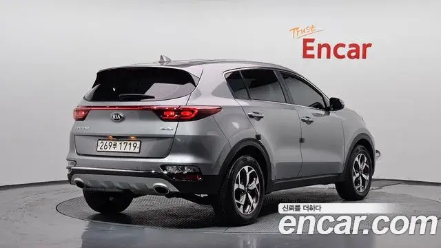 Kia Sportage The Bold 2019 — Фото 2/20