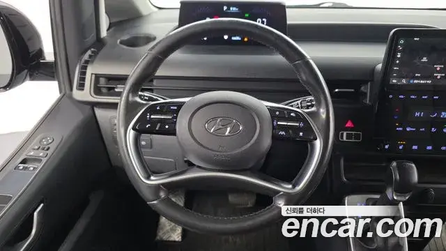 Hyundai Staria 2021 — ფოტო 14/20