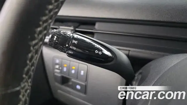 Hyundai Staria 2021 — ფოტო 19/20