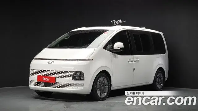 Hyundai Staria 2022 — ფოტო 1/20