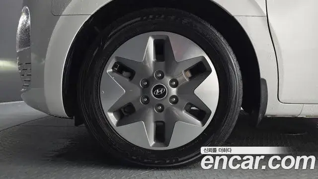 Hyundai Staria 2022 — ფოტო 12/20
