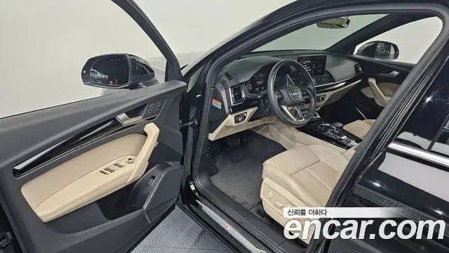 Audi Q5 2021 — Şəkil 1/20