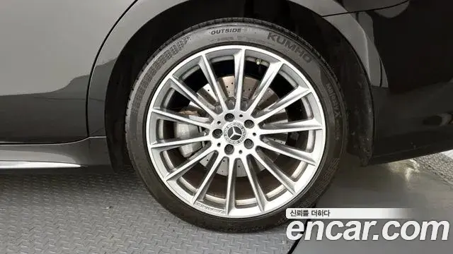 Mercedes-Benz S-Class 2022 — ფოტო 26/35